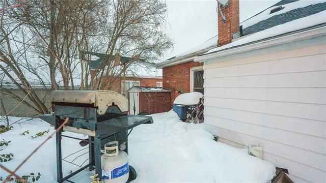 110 Clarence Street, House detached with 4 bedrooms, 2 bathrooms and null parking in Brantford ON | Image 17