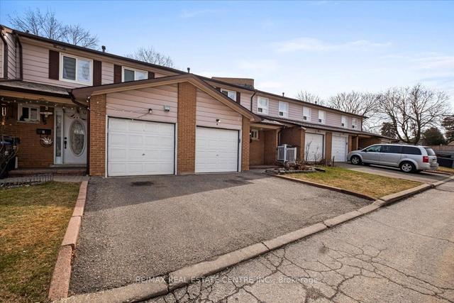 4 - 3525 Brandon Gate Dr, Townhouse with 3 bedrooms, 3 bathrooms and 2 parking in Mississauga ON | Image 23
