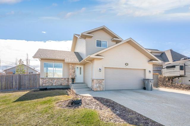 5907 22 Street, House detached with 4 bedrooms, 3 bathrooms and 2 parking in Lloydminster (Part) AB | Image 1
