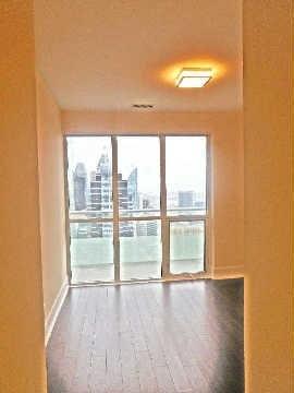 4309 - 300 Front St W, Condo with 2 bedrooms, 2 bathrooms and 1 parking in Toronto ON | Image 8