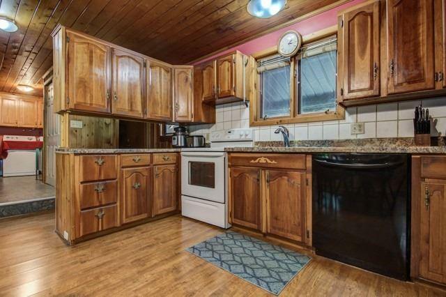 513 Dyer's Bay Rd, House detached with 2 bedrooms, 1 bathrooms and 8 parking in Northern Bruce Peninsula ON | Image 8