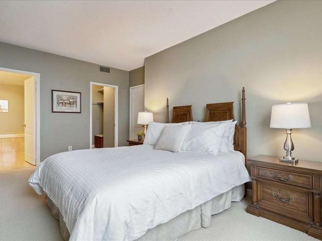 803 - 1903 Pilgrims Way, Condo with 2 bedrooms, 2 bathrooms and 1 parking in Oakville ON | Image 10
