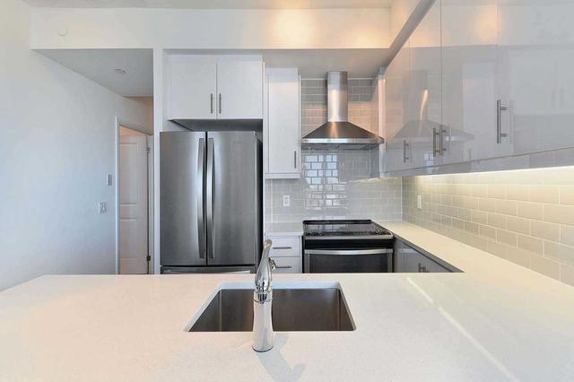 1007 - 15 Zorra Rd, Condo with 2 bedrooms, 2 bathrooms and 1 parking in Toronto ON | Image 28