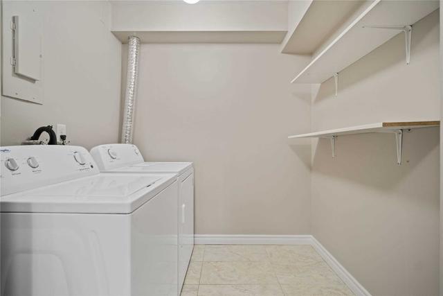 1907 - 340 Dixon Rd, Condo with 3 bedrooms, 2 bathrooms and 1 parking in Toronto ON | Image 5