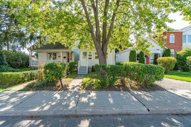 304 Westlake Ave, House detached with 2 bedrooms, 1 bathrooms and 2 parking in Toronto ON | Image 12