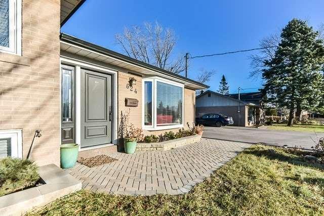 624 Weynway Crt, House detached with 3 bedrooms, 2 bathrooms and 2 parking in Oakville ON | Image 2