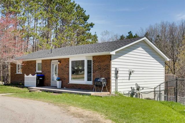 4035 Horseshoe Valley Rd W, House detached with 2 bedrooms, 2 bathrooms and 12 parking in Springwater ON | Image 12
