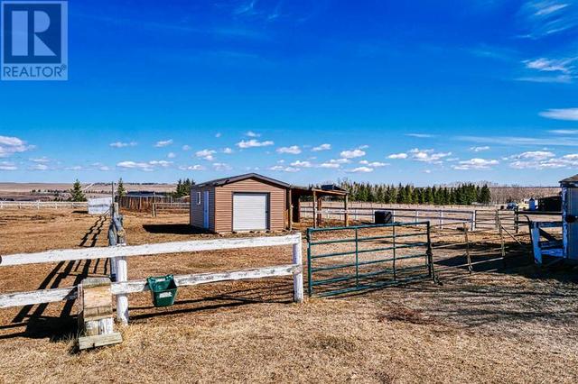 35226 Twp Rd 262, House detached with 5 bedrooms, 4 bathrooms and null parking in Rocky View County AB | Image 35