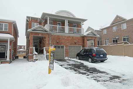 12 Rainy Dale Rd, House semidetached with 3 bedrooms, 3 bathrooms and 3 parking in Brampton ON | Image 1