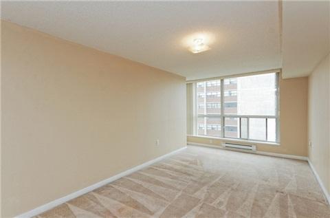 902 - 2 Neptune Dr, Condo with 2 bedrooms, 2 bathrooms and 1 parking in Toronto ON | Image 17