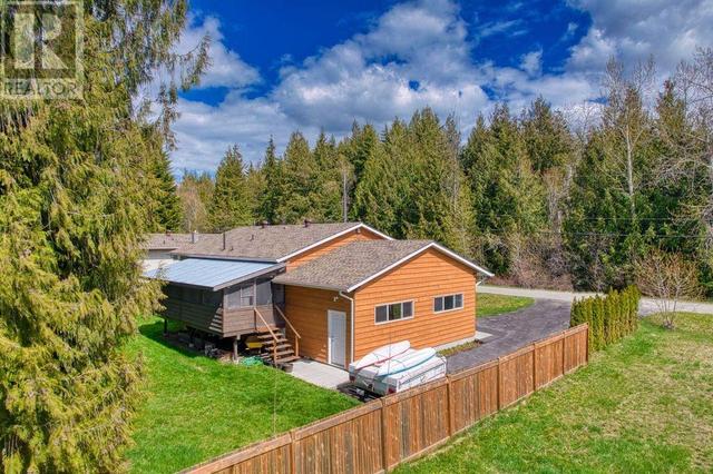 1414 Green Road N, House detached with 3 bedrooms, 1 bathrooms and 6 parking in Sicamous BC | Image 34