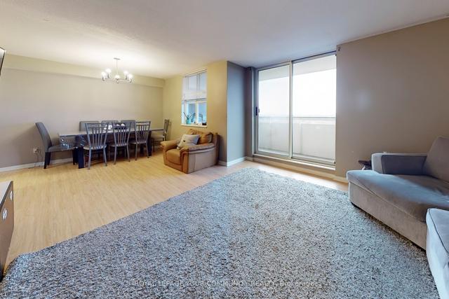 1210 - 80 Inverlochy Blvd, Condo with 3 bedrooms, 2 bathrooms and 1 parking in Markham ON | Image 8