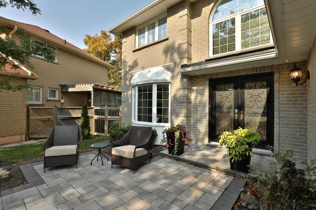 3033 Swansea Dr, House detached with 4 bedrooms, 3 bathrooms and 5 parking in Oakville ON | Image 23
