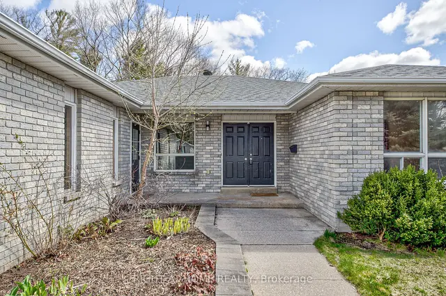 205 Anne St N, House detached with 3 bedrooms, 3 bathrooms and 6 parking in Barrie ON | Image 34