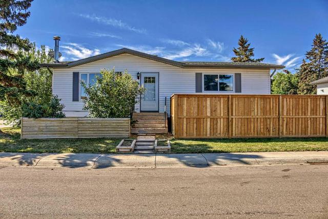 204 Big Hill Place Se, House detached with 3 bedrooms, 2 bathrooms and 4 parking in Airdrie AB | Image 42