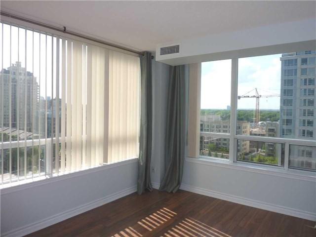 1001 - 3 Rean Dr, Condo with 2 bedrooms, 2 bathrooms and 1 parking in Toronto ON | Image 4