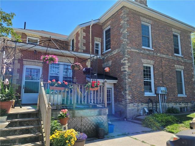 158 Cambria Road N, House detached with 5 bedrooms, 3 bathrooms and 3 parking in Goderich ON | Image 3