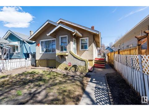 11639 97 St Nw, House detached with 3 bedrooms, 2 bathrooms and null parking in Edmonton AB | Card Image