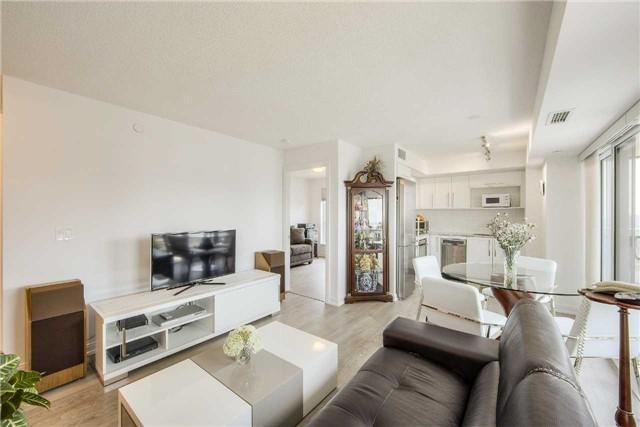 2802 - 255 Village Green Sq, Condo with 2 bedrooms, 2 bathrooms and 1 parking in Toronto ON | Image 8