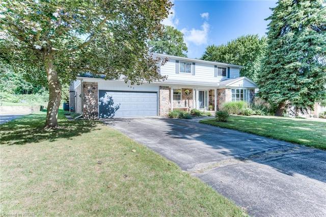 402 Warrington Drive, House detached with 4 bedrooms, 2 bathrooms and 6 parking in Waterloo ON | Image 2