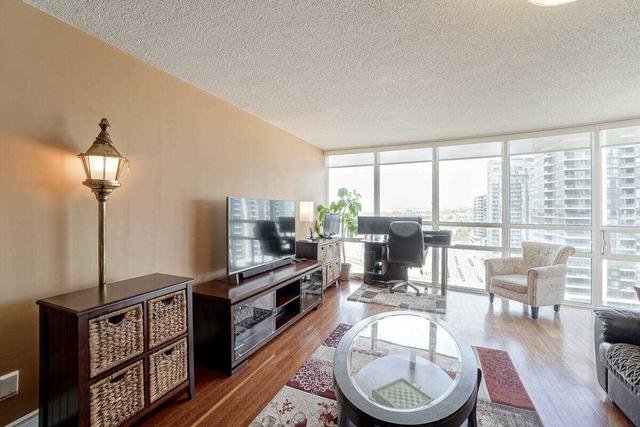 1701 - 50 Eglinton Ave W, Condo with 2 bedrooms, 2 bathrooms and 1 parking in Mississauga ON | Image 3