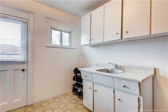 722 Gladstone Ave, House semidetached with 3 bedrooms, 3 bathrooms and 1 parking in Toronto ON | Image 15