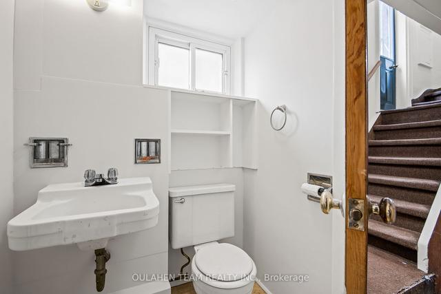 526 Broadway Ave, House semidetached with 3 bedrooms, 2 bathrooms and 1 parking in Toronto ON | Image 18