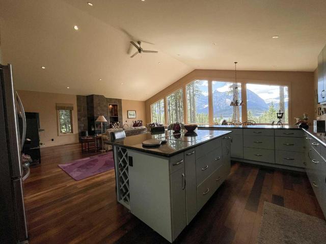 67 Lakeshore Drive, House detached with 4 bedrooms, 2 bathrooms and 6 parking in Kananaskis AB | Image 29