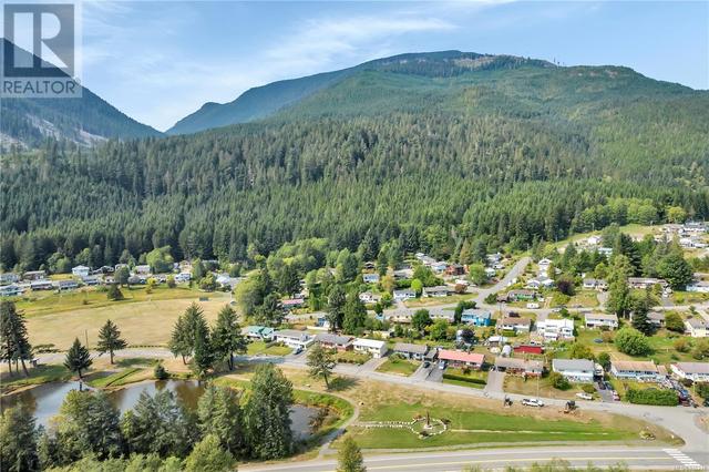 260 Kelsey Way, House detached with 3 bedrooms, 2 bathrooms and 2 parking in Sayward BC | Image 50