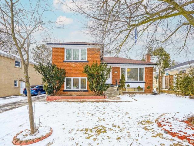 213 Altamira Rd, House detached with 4 bedrooms, 2 bathrooms and 4 parking in Richmond Hill ON | Image 1