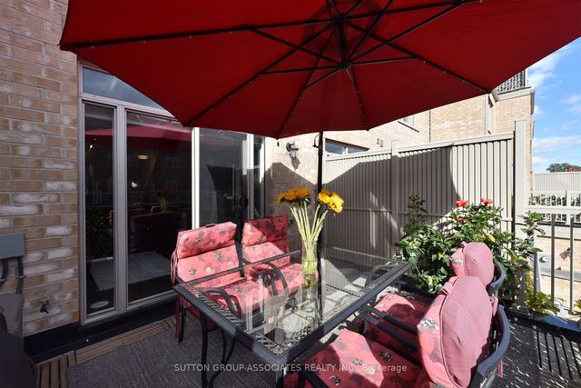 3 - 189 Norseman St, Townhouse with 3 bedrooms, 3 bathrooms and 2 parking in Toronto ON | Image 13