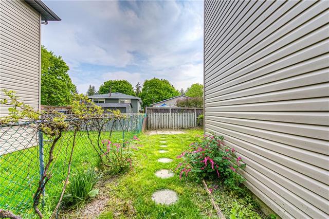 112 Elm Ridge Drive, House attached with 3 bedrooms, 1 bathrooms and 2 parking in Kitchener ON | Image 18