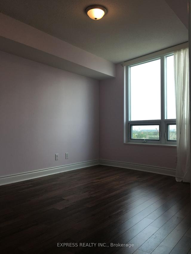 820 - 25 Greenview Ave, Condo with 2 bedrooms, 2 bathrooms and 1 parking in Toronto ON | Image 3