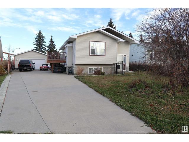 4508 49 Av, House detached with 3 bedrooms, 2 bathrooms and null parking in Thorsby AB | Image 1