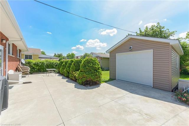 1769 Whitehall Drive, House detached with 3 bedrooms, 2 bathrooms and 7 parking in London ON | Image 25