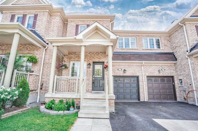 97 Todhunter Cres, House attached with 3 bedrooms, 4 bathrooms and 3 parking in Ajax ON | Image 1