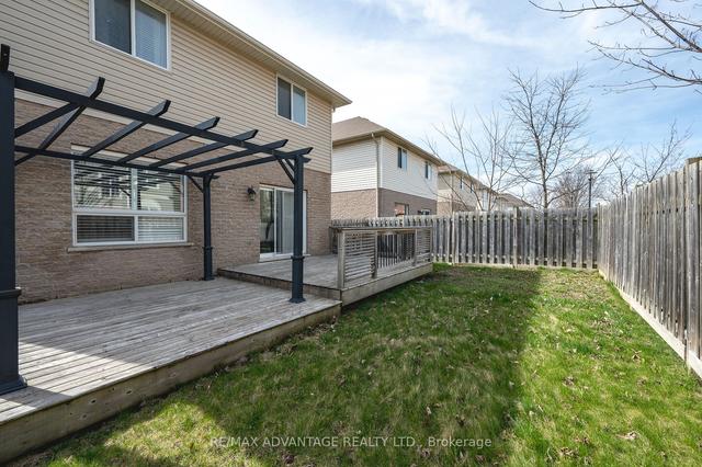 10 - 960 Bitterbush Cres, Condo with 3 bedrooms, 4 bathrooms and null parking in London ON | Image 24