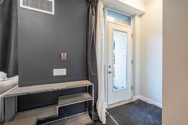 th01 - 29 Singer Crt, Townhouse with 2 bedrooms, 3 bathrooms and 1 parking in Toronto ON | Image 21