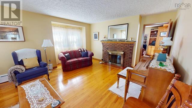 61 Patterson Street, House detached with 5 bedrooms, 1 bathrooms and null parking in Pictou NS | Image 6