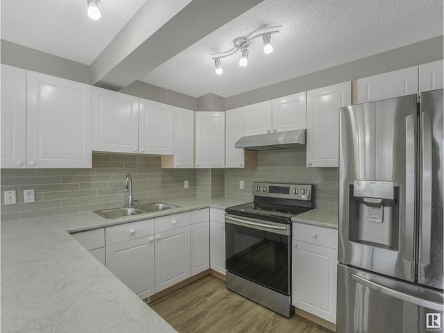 5312 204 St Nw, House semidetached with 3 bedrooms, 2 bathrooms and null parking in Edmonton AB | Image 15