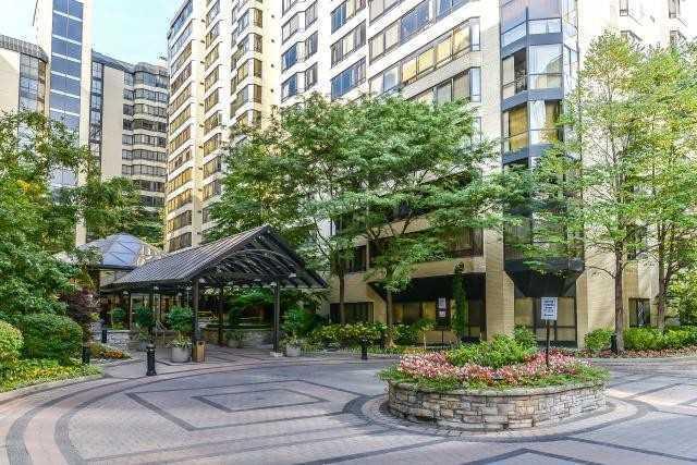 608 - 195 St Patrick St, Condo with 1 bedrooms, 2 bathrooms and 1 parking in Toronto ON | Image 1