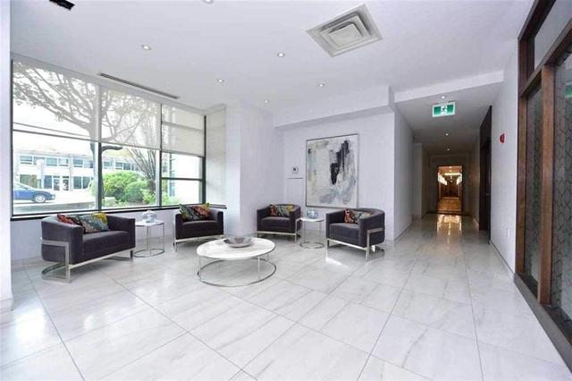 207 - 3830 Bathurst St, Condo with 1 bedrooms, 1 bathrooms and 1 parking in Toronto ON | Image 3