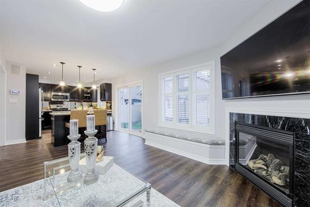 223 Reeves Way Blvd, House detached with 4 bedrooms, 4 bathrooms and 4 parking in Whitchurch Stouffville ON | Image 7
