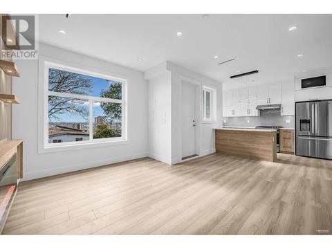 2 762 East 60th Avenue, Vancouver, BC, V5X2A4 | Card Image