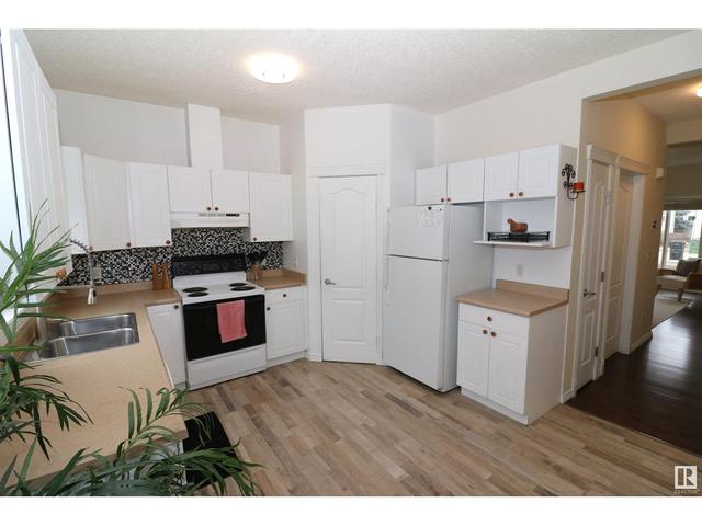 42 - 16728 115 St Nw, House attached with 4 bedrooms, 2 bathrooms and 2 parking in Edmonton AB | Image 11