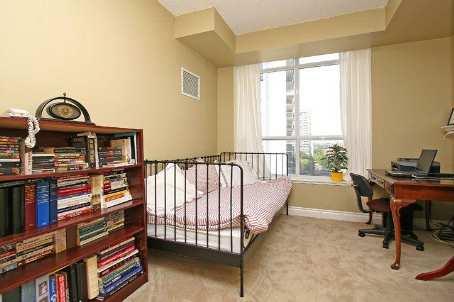 lph17 - 245 Davisville Ave, Condo with 2 bedrooms, 1 bathrooms and 1 parking in Toronto ON | Image 8