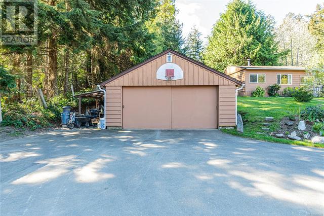 165 Booth Rd, House detached with 3 bedrooms, 2 bathrooms and 4 parking in Saltspring Island BC | Image 5