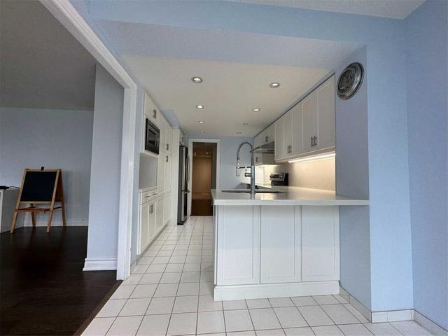 1001 - 18 Hollywood Ave, Condo with 2 bedrooms, 2 bathrooms and 2 parking in Toronto ON | Image 6
