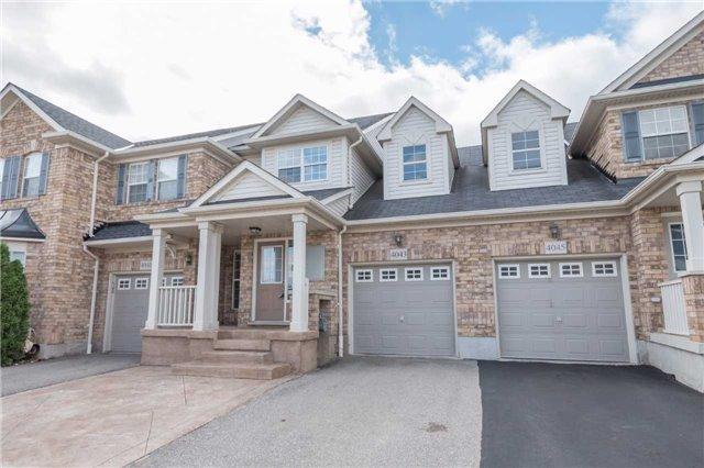 4043 Gunby Cres, House attached with 3 bedrooms, 3 bathrooms and 1 parking in Burlington ON | Image 1