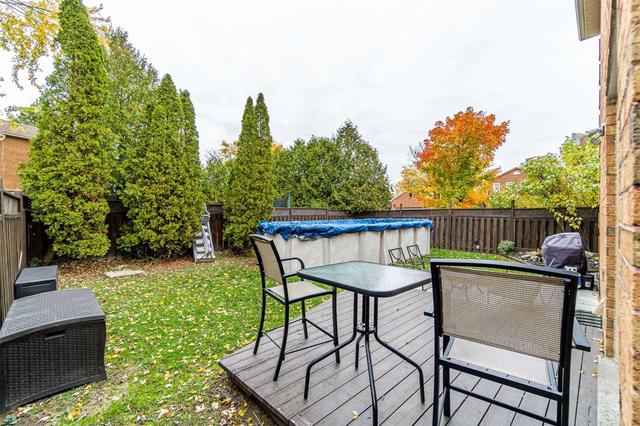 99 Woodstone Pl, House detached with 4 bedrooms, 4 bathrooms and 4 parking in Whitby ON | Image 32